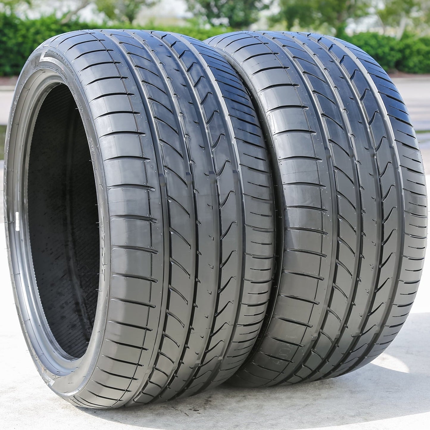 A set of 4 (quad) 255/35R20 97Y XL high performance tyres suitable for: 2007-10 Mercedes-Benz S550 4Matic, 2017-18 Audi Q3 Technik